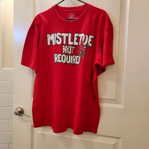 Mistletoe Red Men's T-Shirt